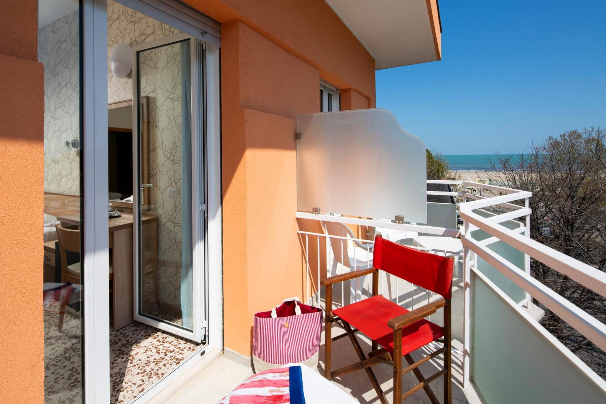 Hotel Ravello Adults Only Римини Экстерьер фото